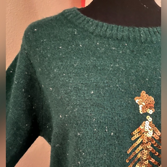 NEW Green Rockin Around Christmas Tree Sweater gold sequins size M runs large - Picture 12 of 12